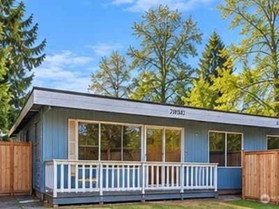 Property at 21902 29th Ave South, Seattle, WA