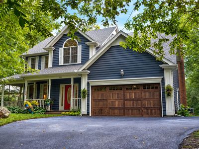 300 White Tail Ln