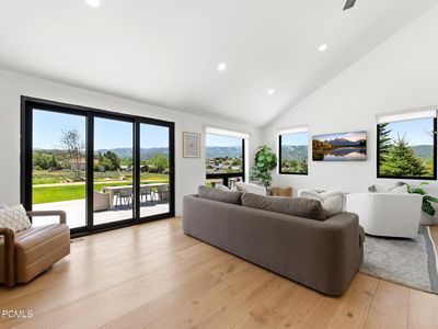 118 E Countryside Cir