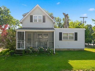 2901 Rousseau Ave