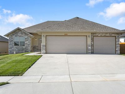 672 W Pinewood Street