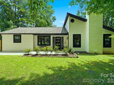1136 Grace Meadow Dr