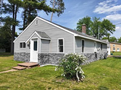 5615 PINE PARK STREET