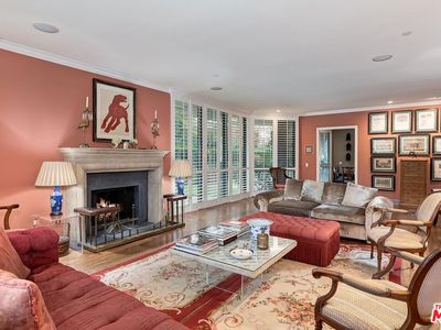 300 N Swall Dr UNIT 107