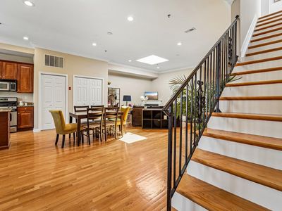 130 Jackson St #4A
