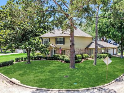 18102 Longmoor Dr