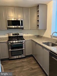 5573 Seminary Rd APT 305