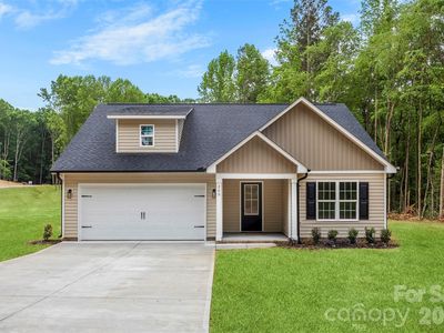 200 Knollwood Cir