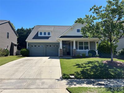 254 Perennial Dr NW