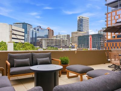 230 E Broadway St S #403