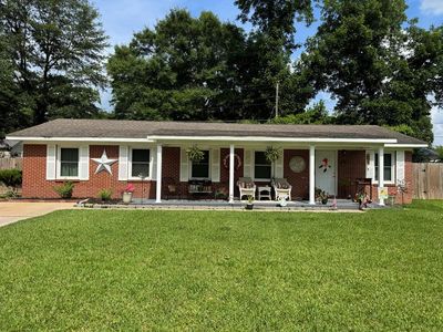 1101 Doren Dr