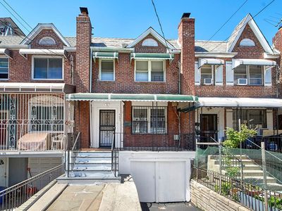4635 Matilda Avenue