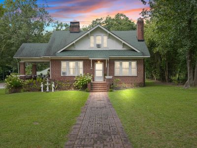 2020 Lee Ave