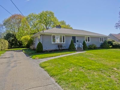 54 Sterling Rd