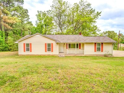 6125 Warren Rd