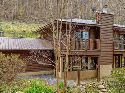 1015 Reagan Springs Rd