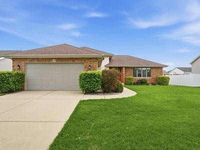 6587 Arrowhead Dr