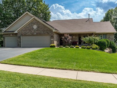Property at 5949 Deerwood Ct, Roscoe, IL