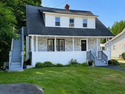 42 Pakachoag St
