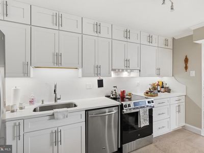 8360 Greensboro Dr APT 1009