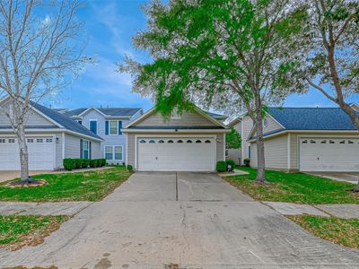 5827 Silver Oak