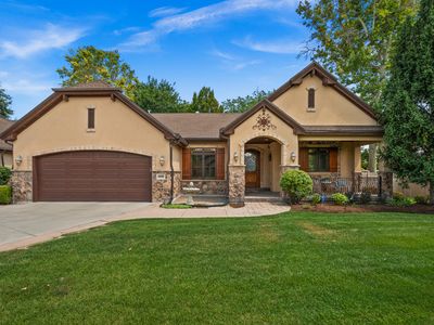 1448 E Bella Vie Ct S