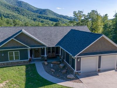 7067 Bradshaw Rd
