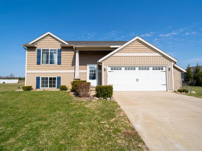 Property at 871 E Harmony Dr, Sparta, MI