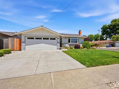 802 Pueblo Avenue