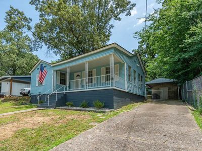 347 Woodlawn Ave