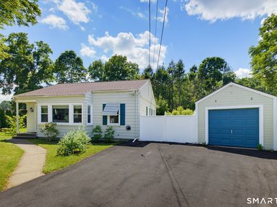 19 Burton Avenue