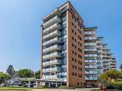 300 Lynn Shore Dr APT 508