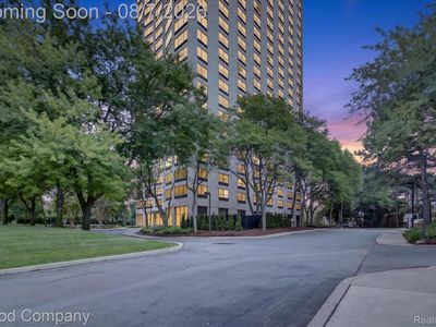 5000 Town Ctr Suite 1402