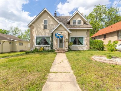 955 Cynthia St