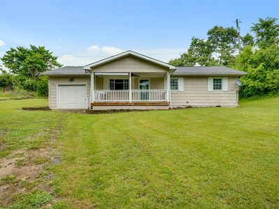 194 Circle Dr