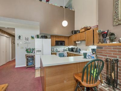 40 Davis Road #J3