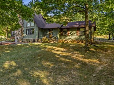 2524 Glen Lily Rd
