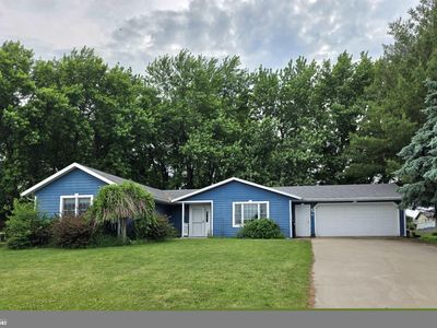 2505 Delaware Dr