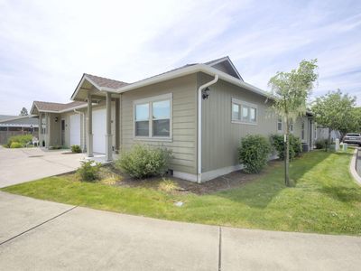 741 SW Kinsington Ct