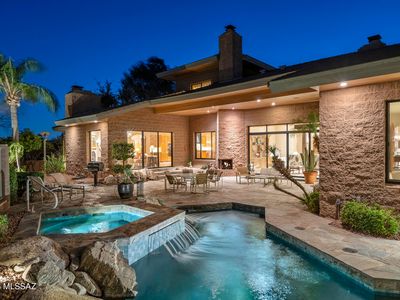 6289 N Desert Moon Loop