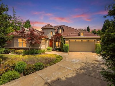 437 Aria Ct