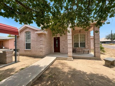 Property at 1902 Delmar St, Zapata, TX