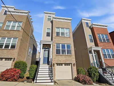 546 Slack St