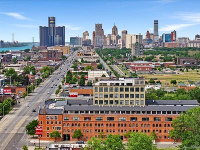6533 E Jefferson Ave APT 703
