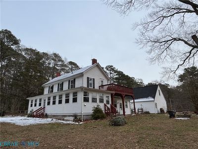 584 Hunts Rd