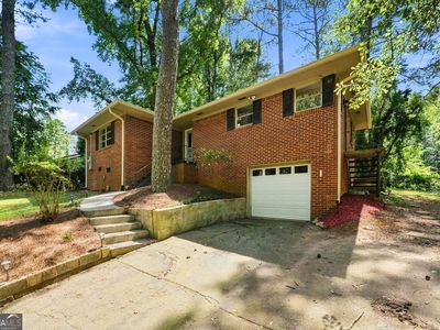128 Dickson Ct