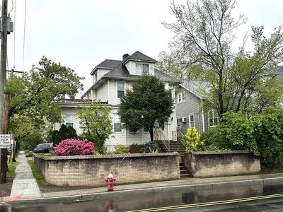 415 Main St