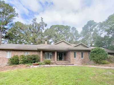 3195 Middle Ground Rd