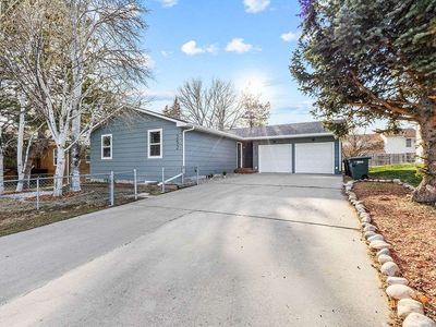 252-254 Aristocrat Dr