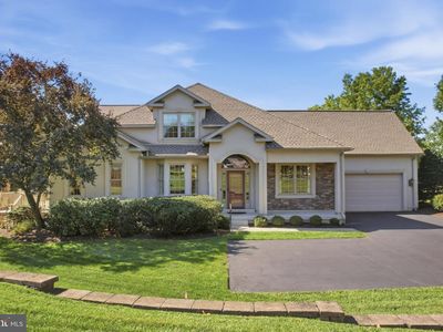 199 Country Club Dr